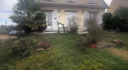 Village house 10 rooms of 194 m² in Buchelay (78200)