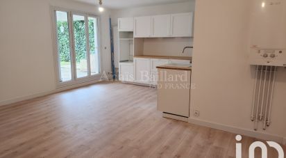 Apartment 3 rooms of 52 m² in Moissy-Cramayel (77550)