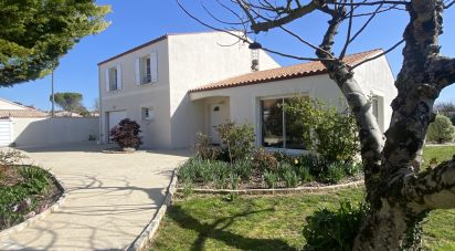 House 5 rooms of 161 m² in Vérines (17540)