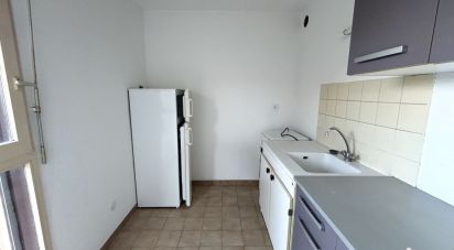 Apartment 1 room of 33 m² in Fréjus (83600)