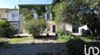 House 8 rooms of 300 m² in Saint-Saturnin-lès-Avignon (84450)