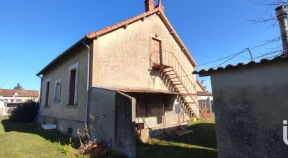 Maison 4 pièces de 78 m² à Villeneuve-sur-Allier (03460)