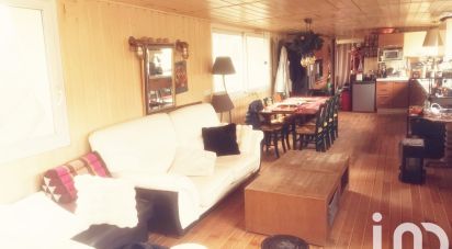 House boat 9 rooms of 250 m² in Poissy (78300)