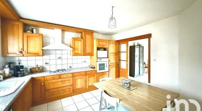 House 8 rooms of 190 m² in Rennes (35700)