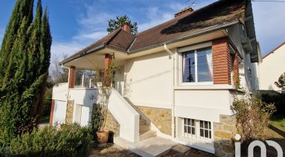 Architectural house 7 rooms of 150 m² in La Norville (91290)