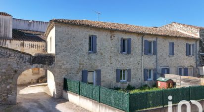 Building in Aramon (30390) of 297 m²