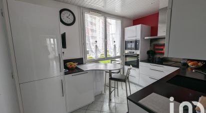 Appartement 5 pièces de 90 m² à Lorient (56100)