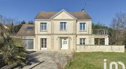 Maison traditionnelle 8 pièces de 153 m² à Saint-Chéron (91530)