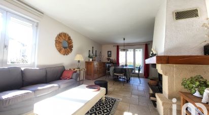 Maison traditionnelle 4 pièces de 95 m² à Rozier-en-Donzy (42810)