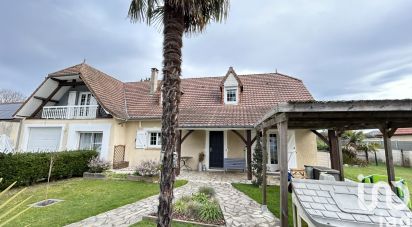 House 8 rooms of 204 m² in Denguin (64230)