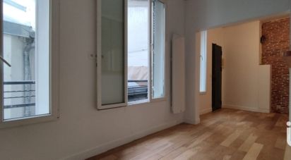 Studio 1 room of 25 m² in Paris (75018)