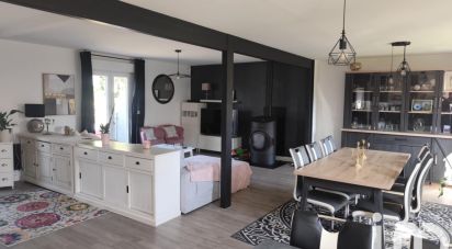 Maison 6 pièces de 143 m² à - (14500)