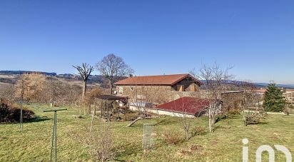 Ferme 6 pièces de 189 m² à Mayres (63220)