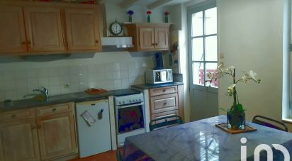 Townhouse 3 rooms of 49 m² in Niort (79000)