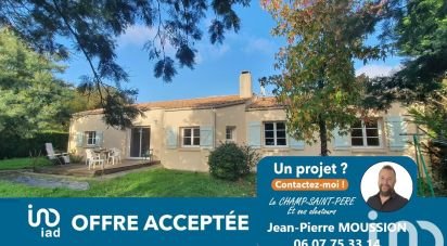 Traditional house 6 rooms of 155 m² in Le Champ-Saint-Père (85540)