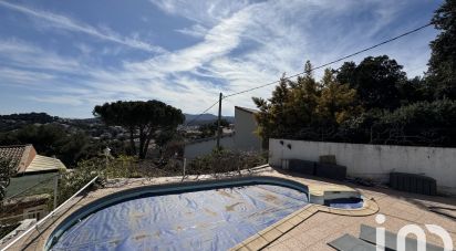 House 4 rooms of 115 m² in Six-Fours-les-Plages (83140)