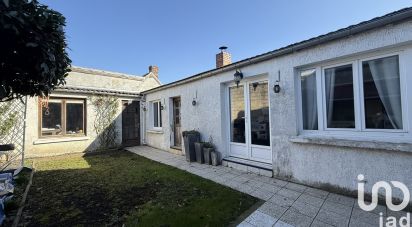 House 6 rooms of 146 m² in Longueau (80330)