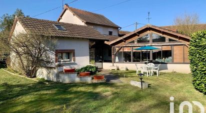 Country home 6 rooms of 148 m² in Dangé-Saint-Romain (86220)