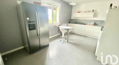 Traditional house 6 rooms of 208 m² in Saint-Thibéry (34630)