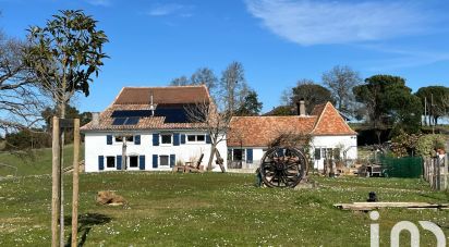 Country home 9 rooms of 245 m² in Saint-Boès (64300)