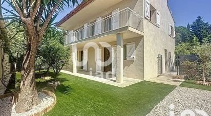 House 6 rooms of 157 m² in Le Cannet (06110)