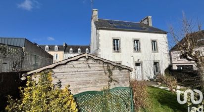 Maison 9 pièces de 200 m² à Châteauneuf-du-Faou (29520)