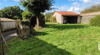 Traditional house 3 rooms of 100 m² in Saint-Martin-de-Saint-Maixent (79400)