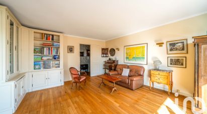 Apartment 5 rooms of 98 m² in Courbevoie (92400)