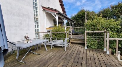 Traditional house 9 rooms of 205 m² in Longperrier (77230)