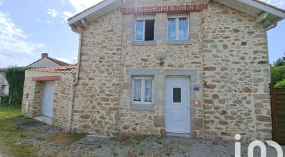 Maison de village 8 pièces de 190 m² à Les Lucs-sur-Boulogne (85170)