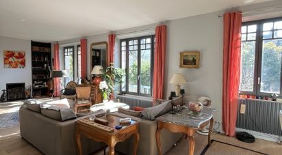 Maison 6 pièces de 192 m² à Fontainebleau (77300)