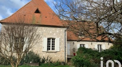 Traditional house 6 rooms of 278 m² in Lamonzie-Saint-Martin (24680)