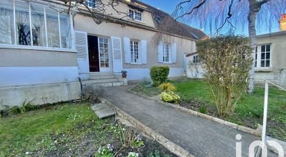 House 4 rooms of 105 m² in Saint-Martin-du-Tertre (89100)