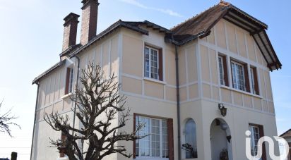 House 7 rooms of 185 m² in Briare (45250)