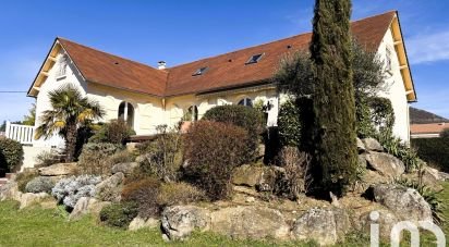 House 9 rooms of 183 m² in Millau (12100)