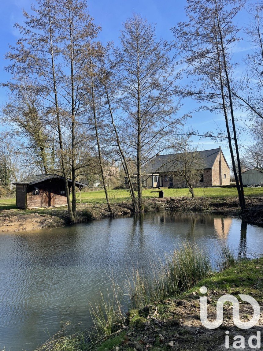 Longère 8 pièces de 250 m² à Prisches (59550)