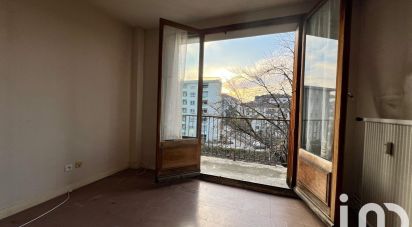 Apartment 3 rooms of 74 m² in Annecy (74000)