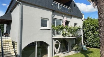 Maison 8 pièces de 155 m² à Vaux-sur-Seine (78740)