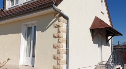 Maison traditionnelle 4 pièces de 95 m² à Ham (80400)