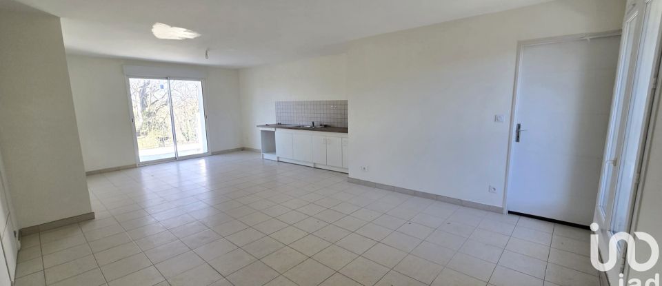 House 5 rooms of 112 m² in Carpentras (84200)