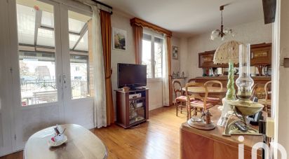 Traditional house 4 rooms of 73 m² in Aubergenville (78410)