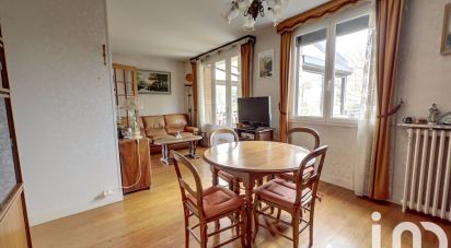 Traditional house 4 rooms of 73 m² in Aubergenville (78410)