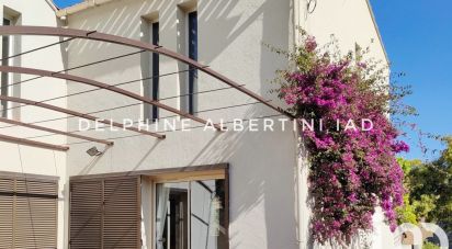 House 6 rooms of 150 m² in Toulon (83100)