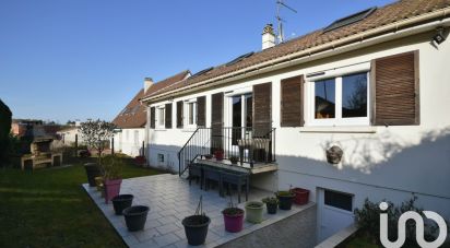 Maison traditionnelle 7 pièces de 110 m² à Beynes (78650)