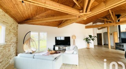 House 8 rooms of 192 m² in La Plaine (49360)