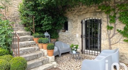 Maison 14 pièces de 420 m² à Gordes (84220)