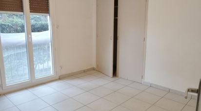 Apartment 3 rooms of 65 m² in Nîmes (30900)