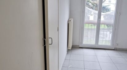 Apartment 3 rooms of 65 m² in Nîmes (30900)