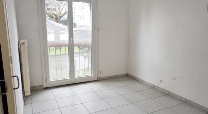 Apartment 3 rooms of 65 m² in Nîmes (30900)