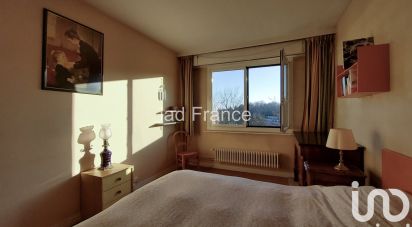 Apartment 4 rooms of 79 m² in Ville-d'Avray (92410)